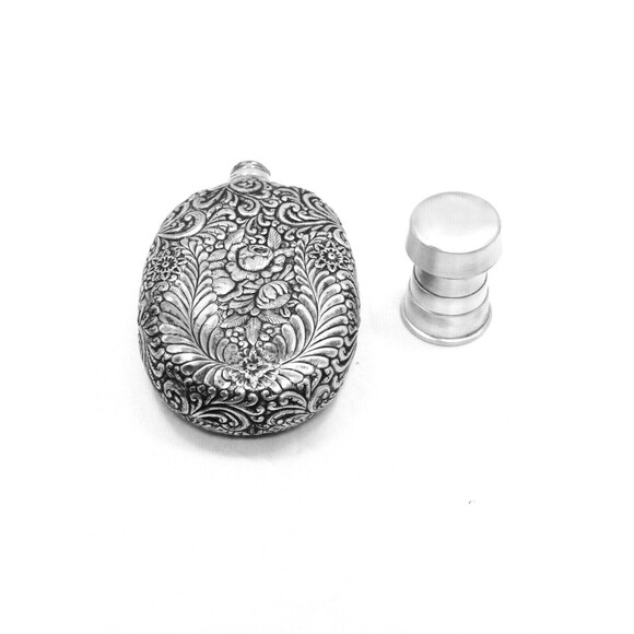 VINTAGE SILVER DRINK FLASK WITH SILVER SHOT CUP - Picture 4 of 8